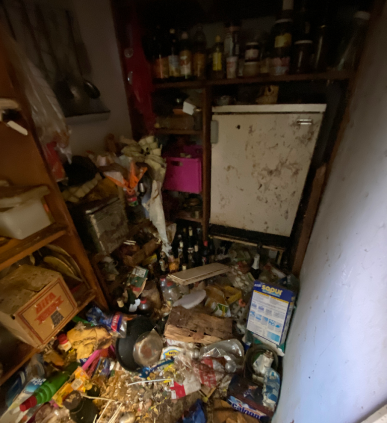 Easy-entsorgen entrümpelt im Ortenaukreis eine  extrem vermüllte & verschmutzte Messie-Wohnung