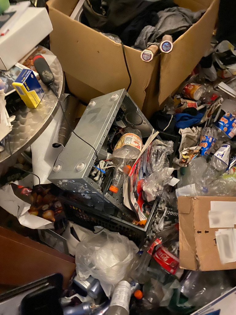 Easy-entsorgen entrümpelt extreme Messiewohnung in Offenburg